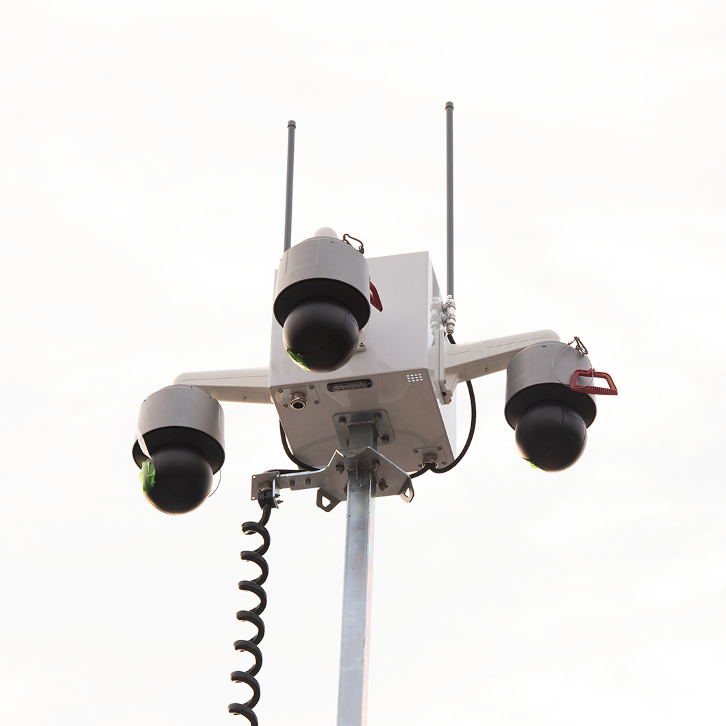 Mobile Solar security Camera Trailer Surveillance Trailer with Optional CCTV and PTZ Camera